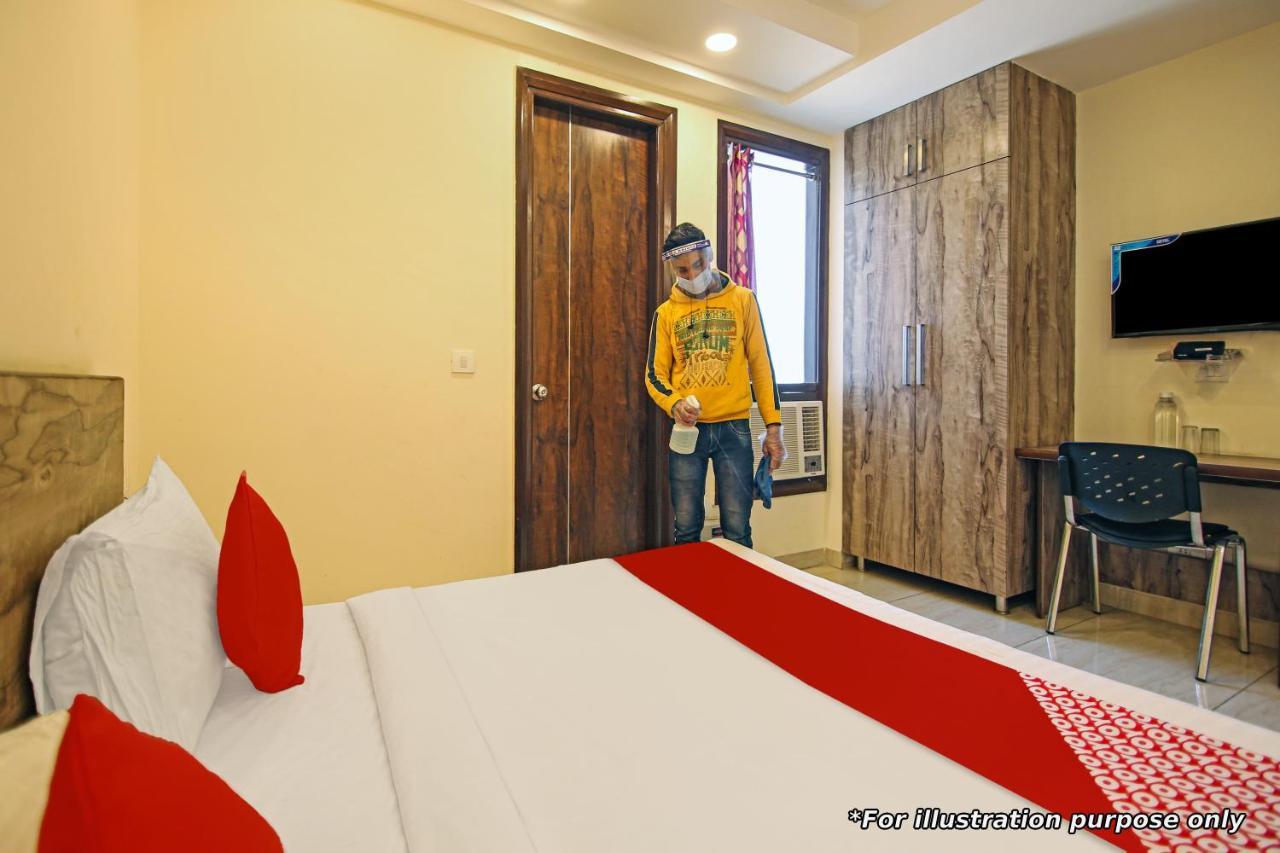 Flagship Morya Classic Hotel Khandagiri Exterior foto