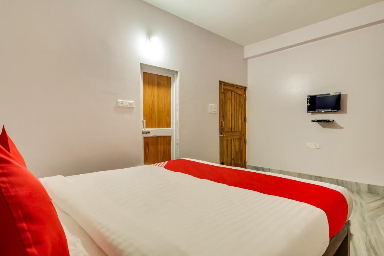 Flagship Morya Classic Hotel Khandagiri Exterior foto