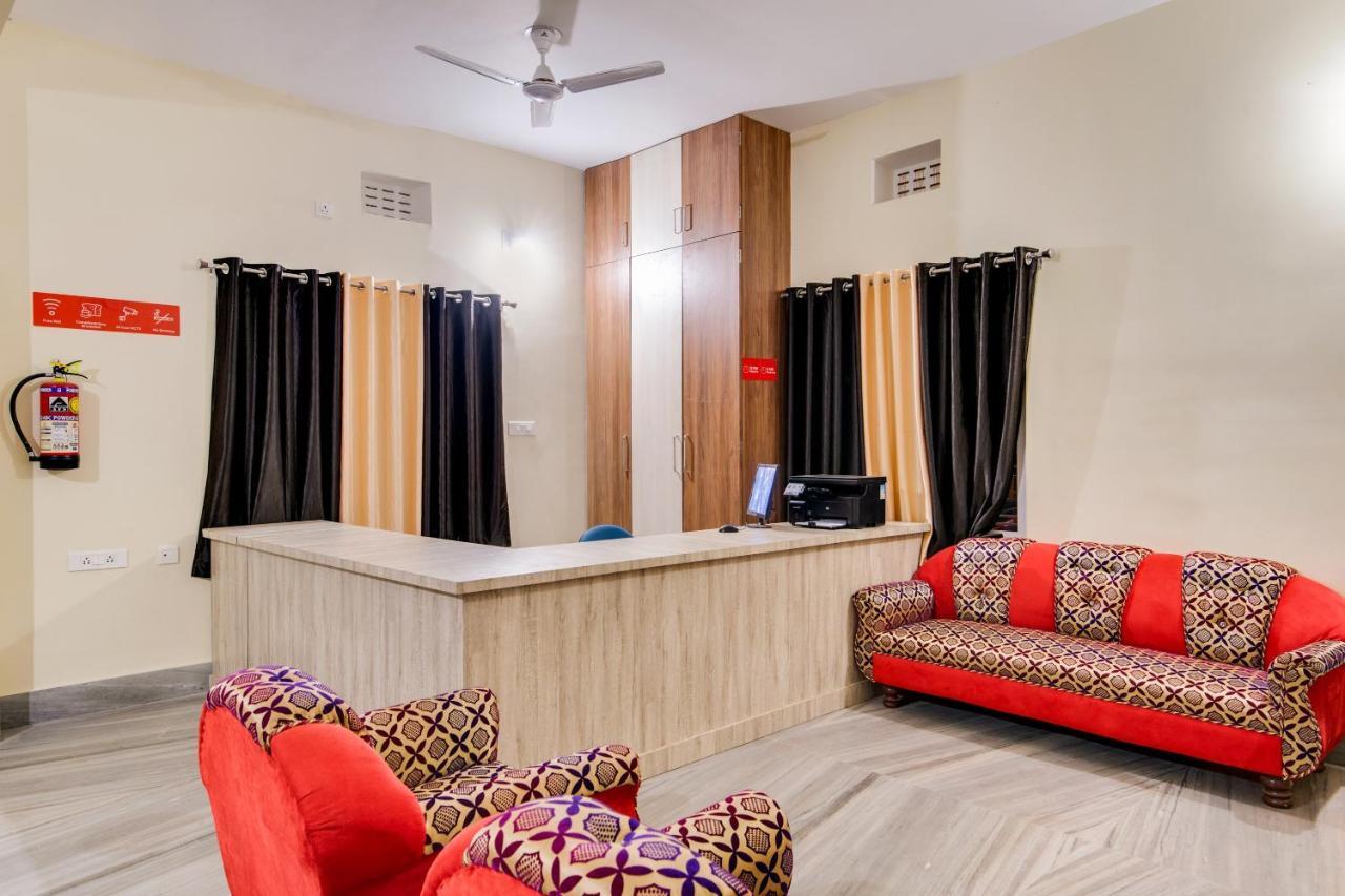 Flagship Morya Classic Hotel Khandagiri Exterior foto
